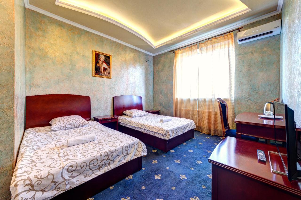 Hotel Kiev Lomakin Extérieur photo