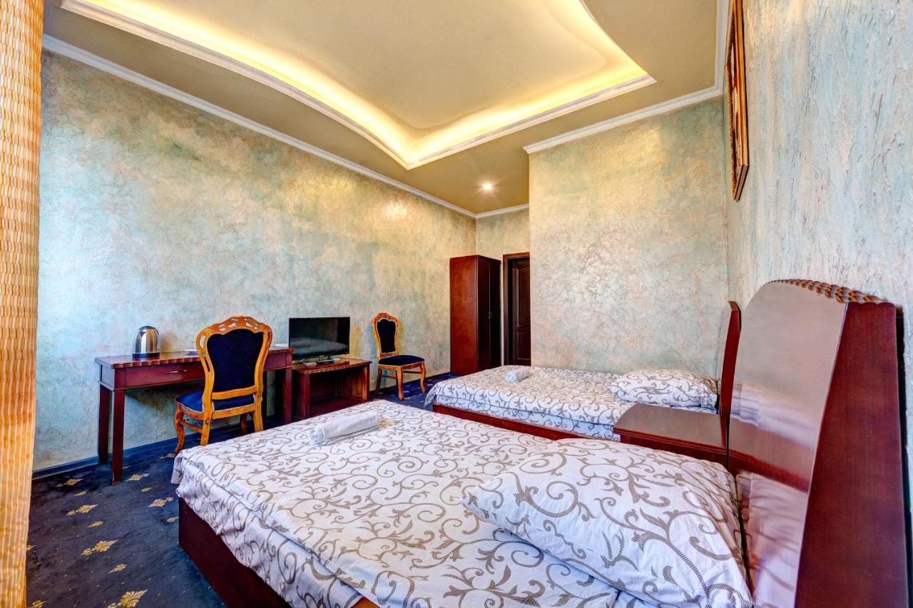 Hotel Kiev Lomakin Extérieur photo