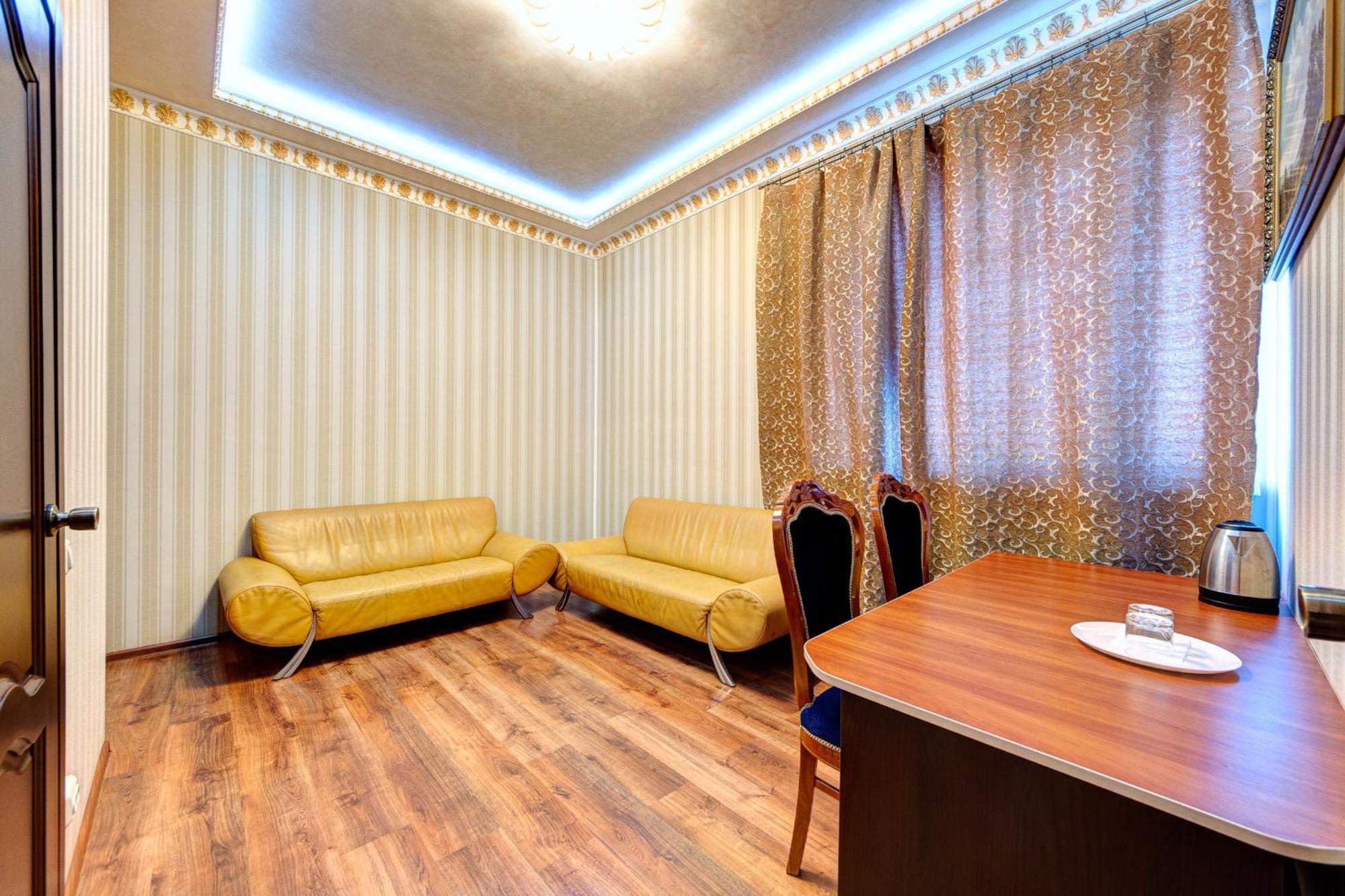 Hotel Kiev Lomakin Extérieur photo