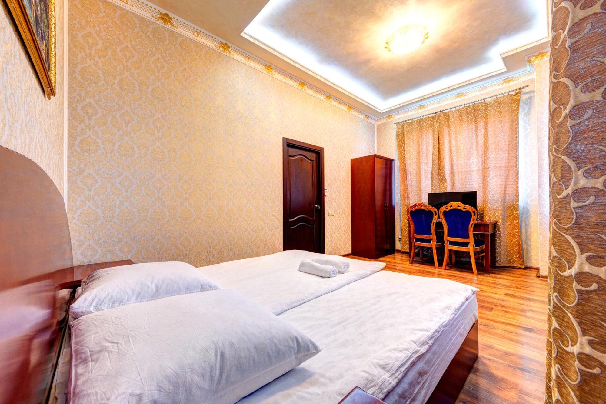 Hotel Kiev Lomakin Extérieur photo
