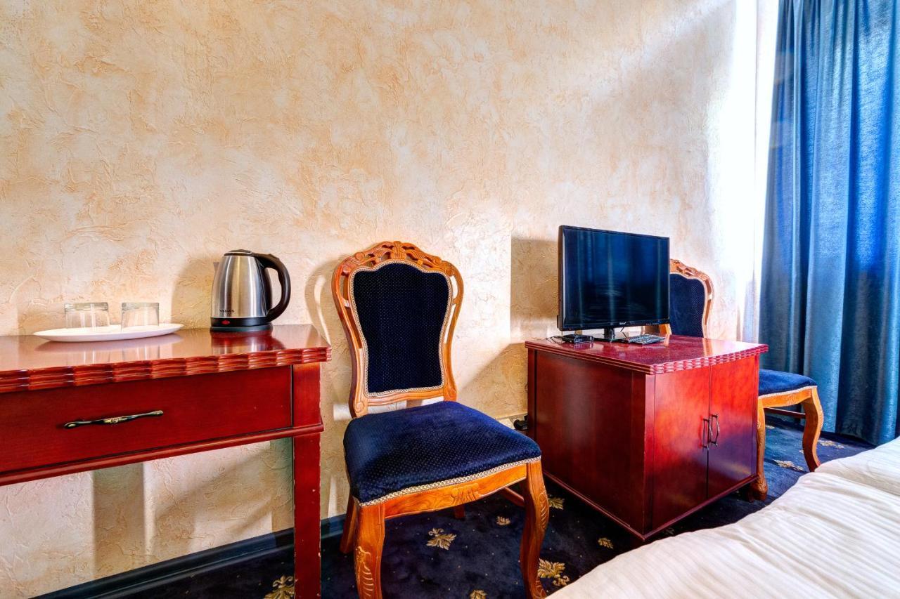 Hotel Kiev Lomakin Extérieur photo